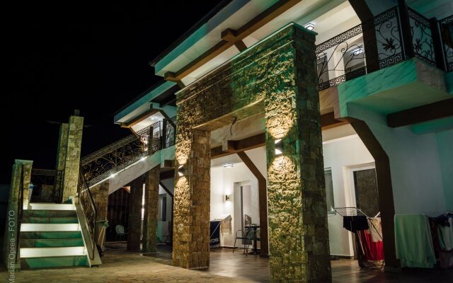 Evlogia Hotel Seafront & Annex by Greek Pride