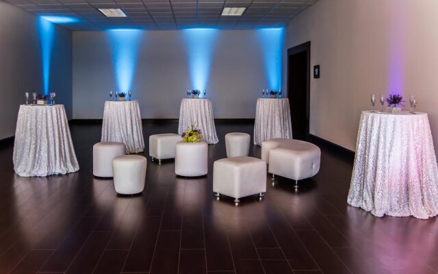 Irazu Hotel & Studios