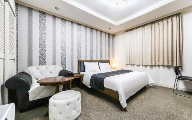 Modern Business Hotel