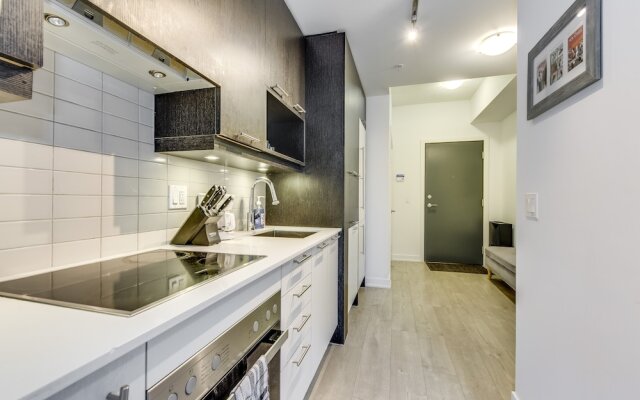 Great 1BR Suite in King West - Sleeps 4