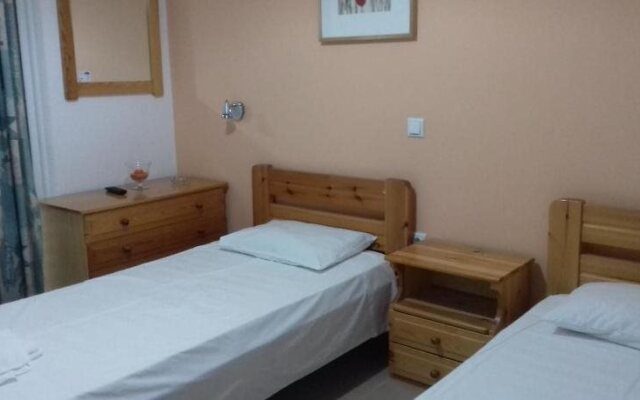 Nikolaki Rooms
