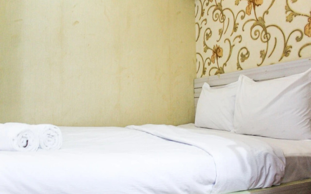 Fully Furnished And Cozy Design 1br Green Pramuka Apartment