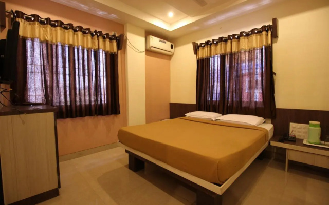 Hotel Sai Balaji – Guest Rooms – Shirdi