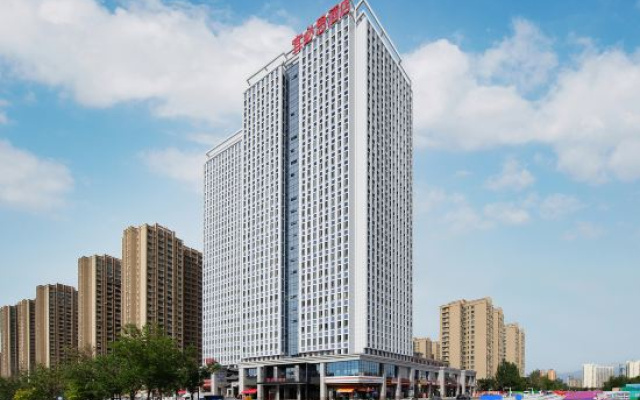 Ibis Hotel (Urumqi Kashgar East Road Tongjia International Port Branch) – Outside – Urumqi