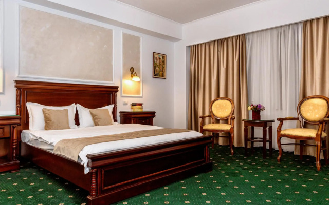 Victoria Hotel