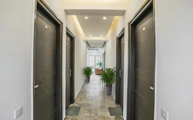 OYO Flagship 70002 Gupta Residency