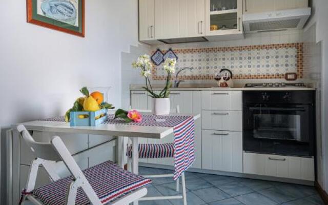 Aquamarine Apartment