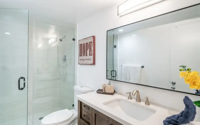 Luxury Sunny Isles Beach Condos