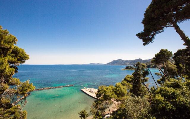 Corfu Holiday Palace Hotel