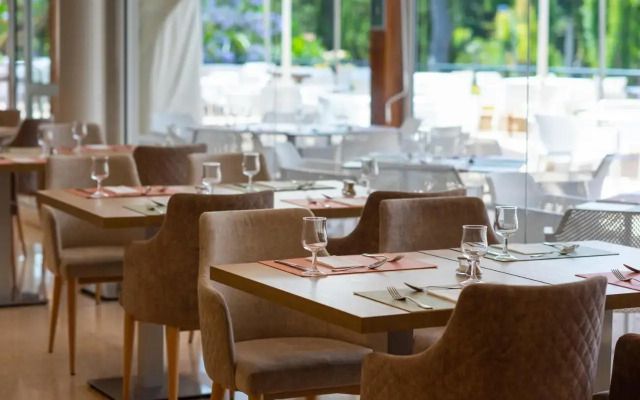 Valentin Grand Park Suite Hotel