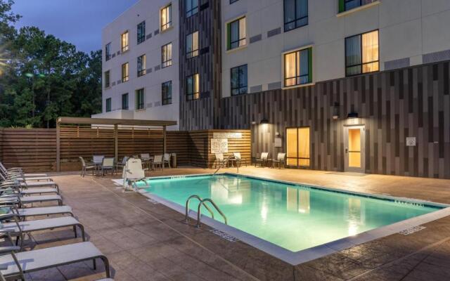 Courtyard by Marriott Charleston-North Charleston