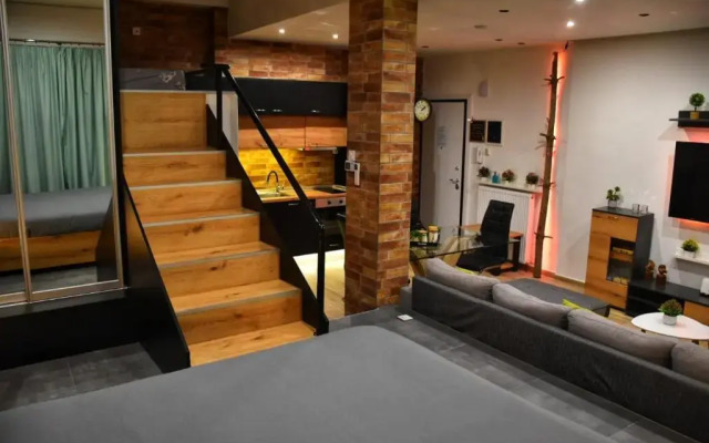 Alexander apartment serres