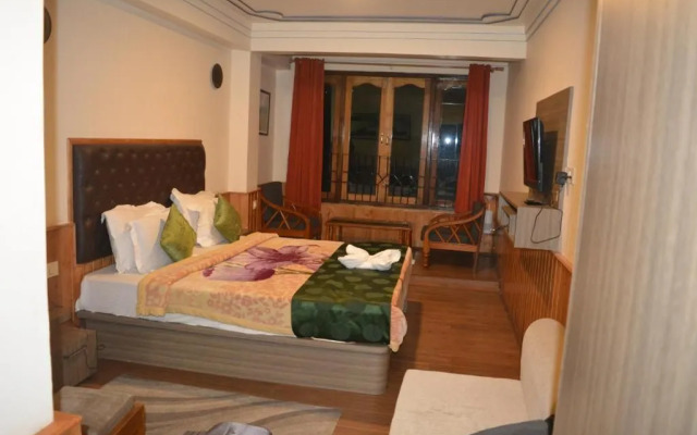 Rufina Totola Residency