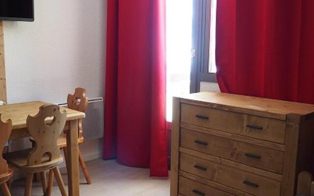 Appartement Les Menuires, 1 pièce, 3 personnes - FR-1-344-247