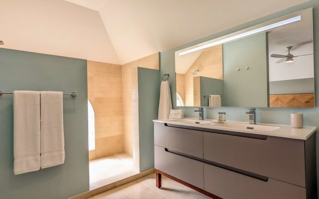 St George's Club Hotel