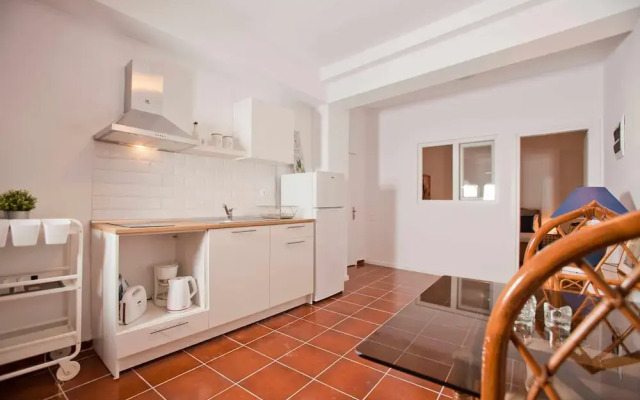 Zennova 31 Kallithea Blue Paradise