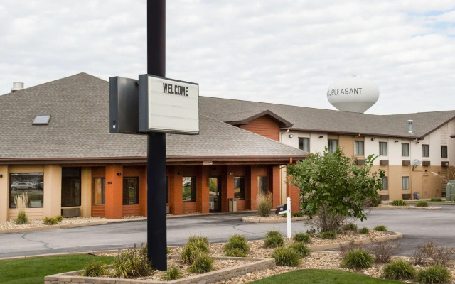 AmericInn by Wyndham Mount Pleasant