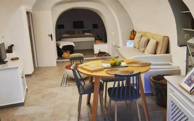 Cave house mARTrona