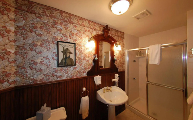 The Livingston Inn