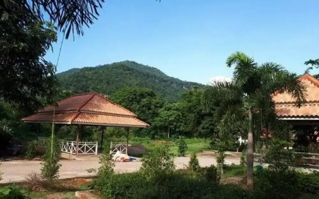 erawan guesthouse