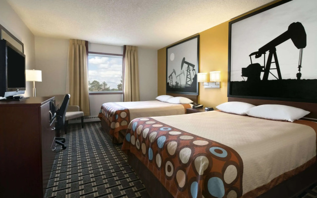 Super 8 by Wyndham Fox Creek