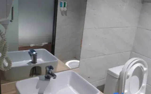 Foshan Xingjia Hotel (Gaoming Avenue)