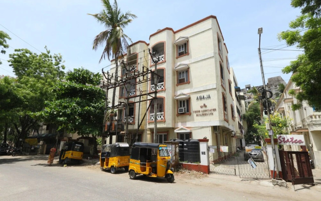 OYO 2704 Apartment Anna Salai