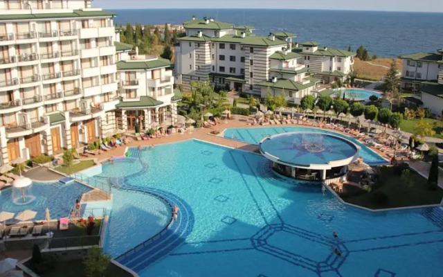 GT Emerald Resort & SPA Apartments