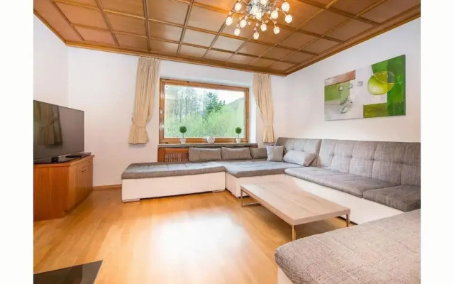 Holiday Home Landhaus Prielau