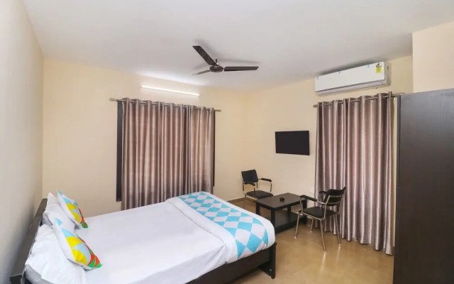OYO 27826 Home Graceful Stay Near Airport