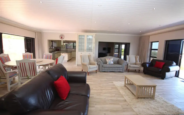 Luxurious and With Beautiful Views
