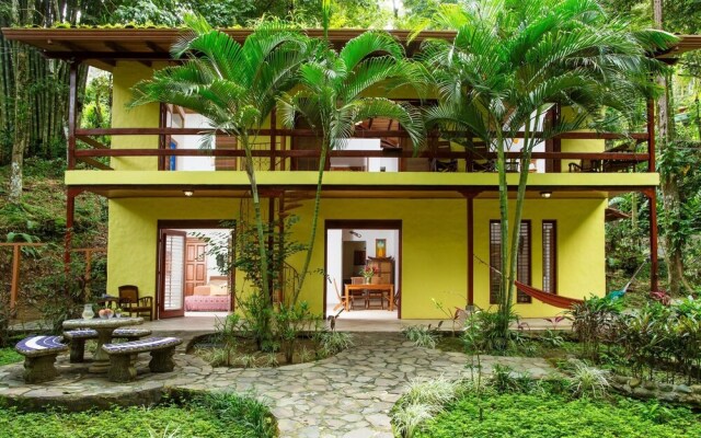 Toucan Villa Family Home w Private Pool Garden AC