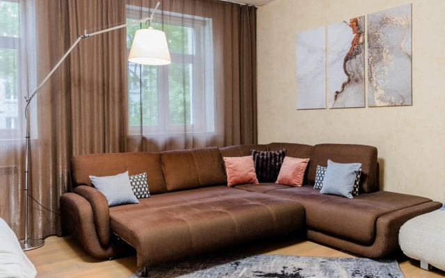 DeRent Aparts (ДеРент Апартс) на улице Казанская  50