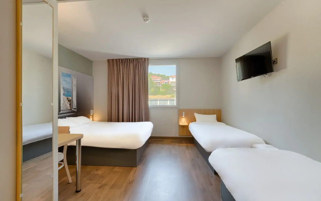 B&B HOTEL Marseille Aéroport Saint-Victoret