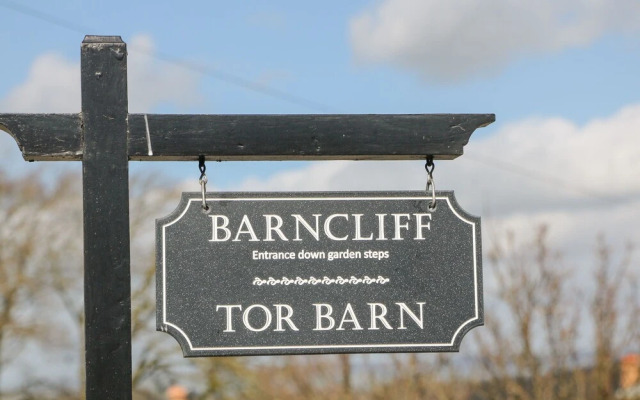 Tor Barn