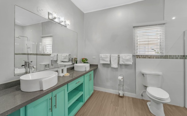 Forever Summer Gorgeous 4BDR Villa