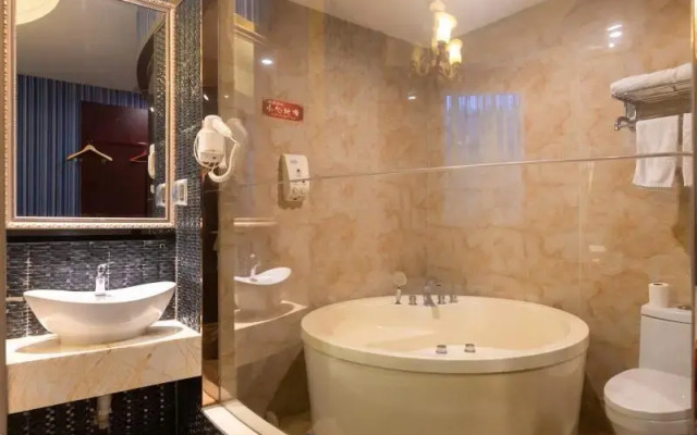 GreenTree Alliance Nanjing South Railway Station Mingfa Plaza Hotel