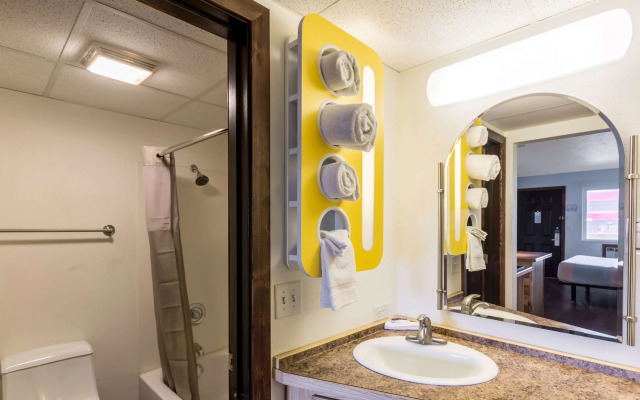 Motel 6-Missoula, MT - University