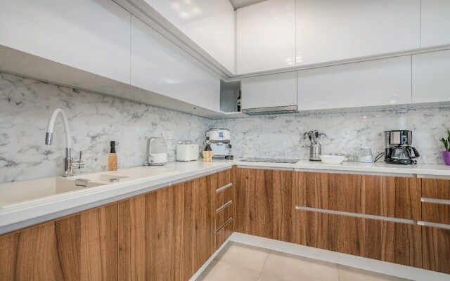 Awesome Home in Novigrad With Jacuzzi, Wifi and 3 Bedrooms