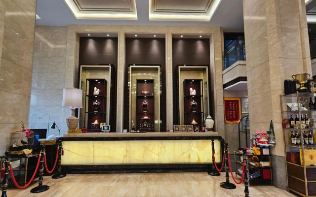 Yarrow Hotel