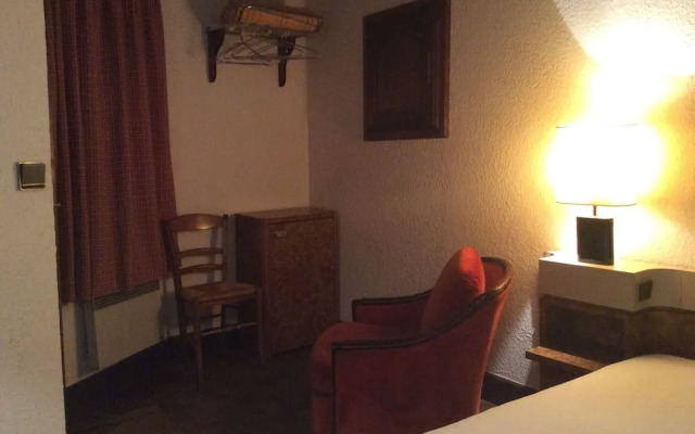 Aux Prisons de Montagny