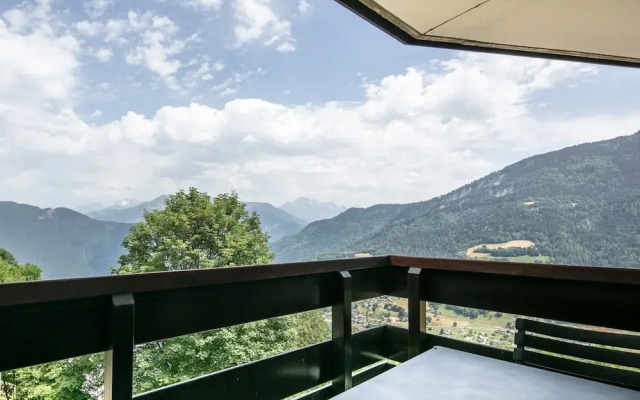 Apartment in Doucy With Mountain Views