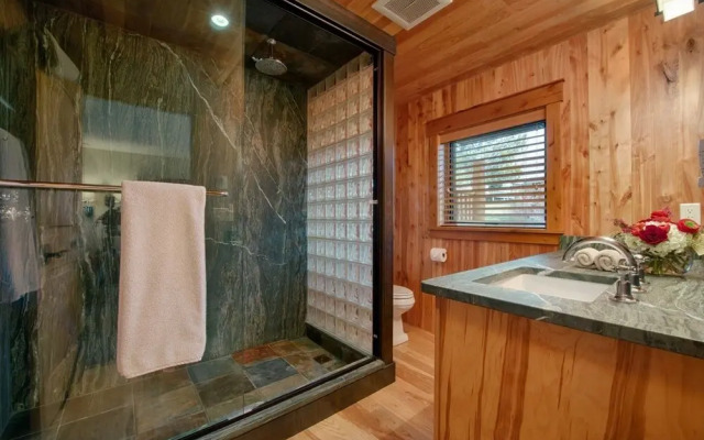 Abode at Dragonfly Lodge Home