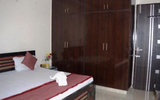 Maxfort Budget Hotel Dwarka