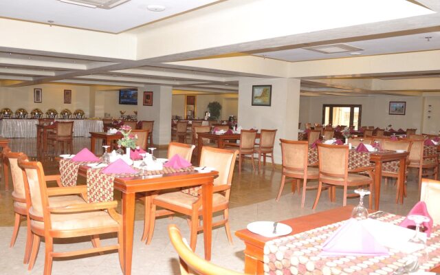Al Reef International Hotel