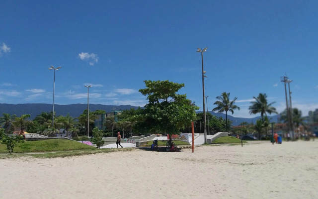 Casa Térrea-Bertioga-Uso exclusivo para de 1 a 10 pessoas