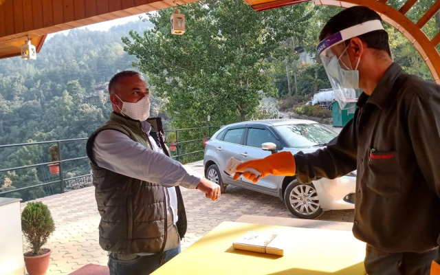OYO 9101 Shoghi Eco Valley