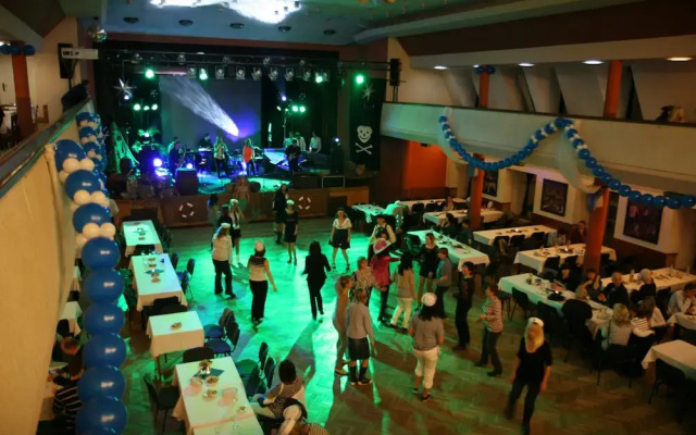 Hotel Týnec