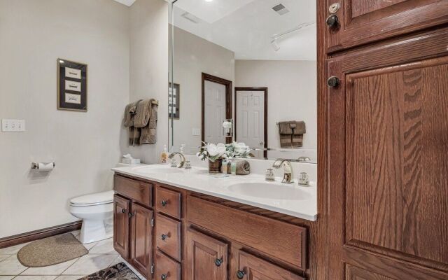 Reflection 2 Bedroom Condo by RedAwning