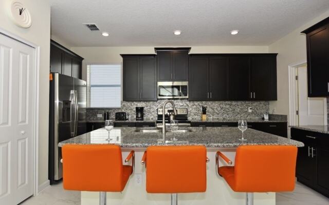 5-Bedroom Villa in Davenport Champions Gate-1624GMVDJGIL